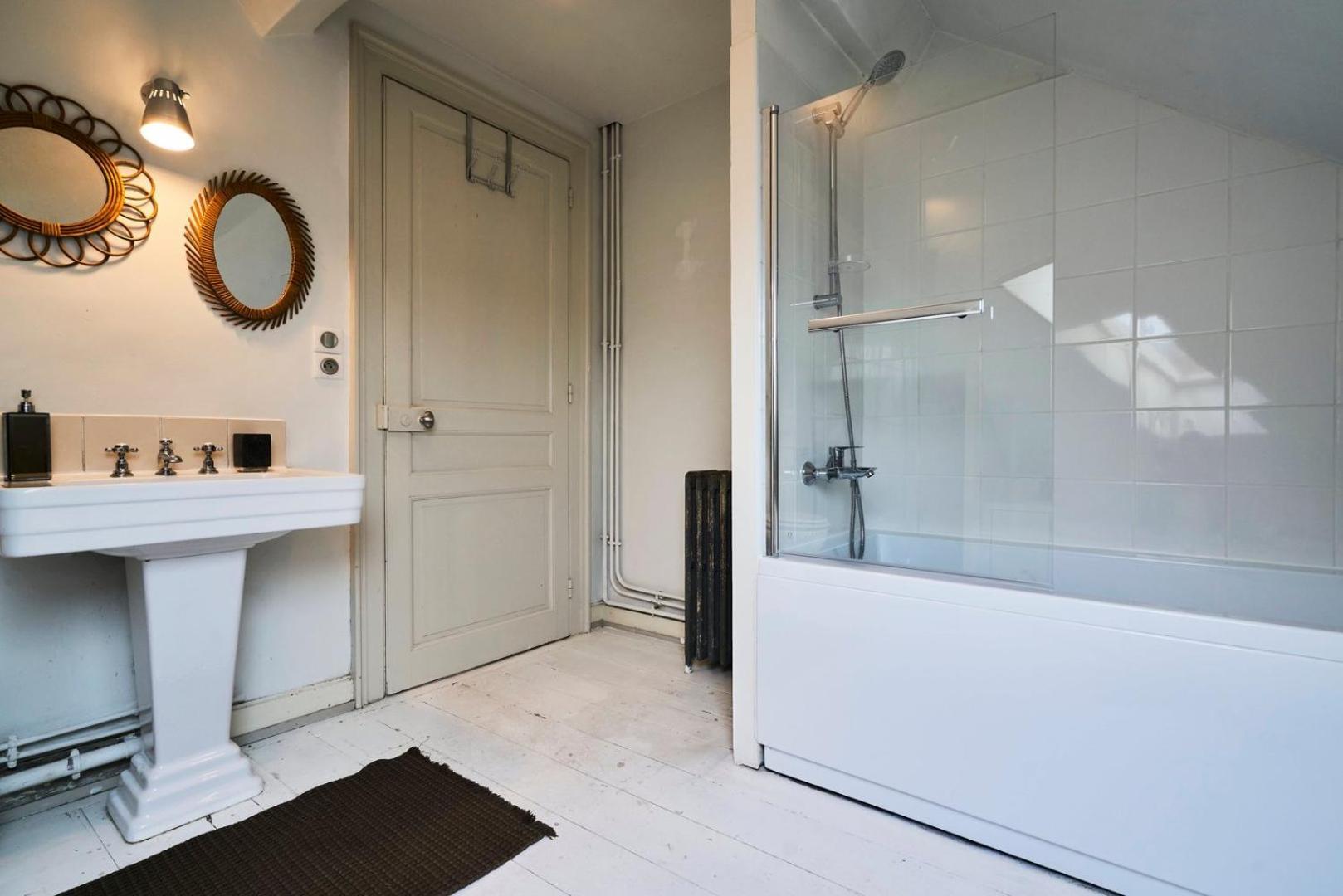 Atypical 2 Bedroom Near Train Station Apartment Tourcoing