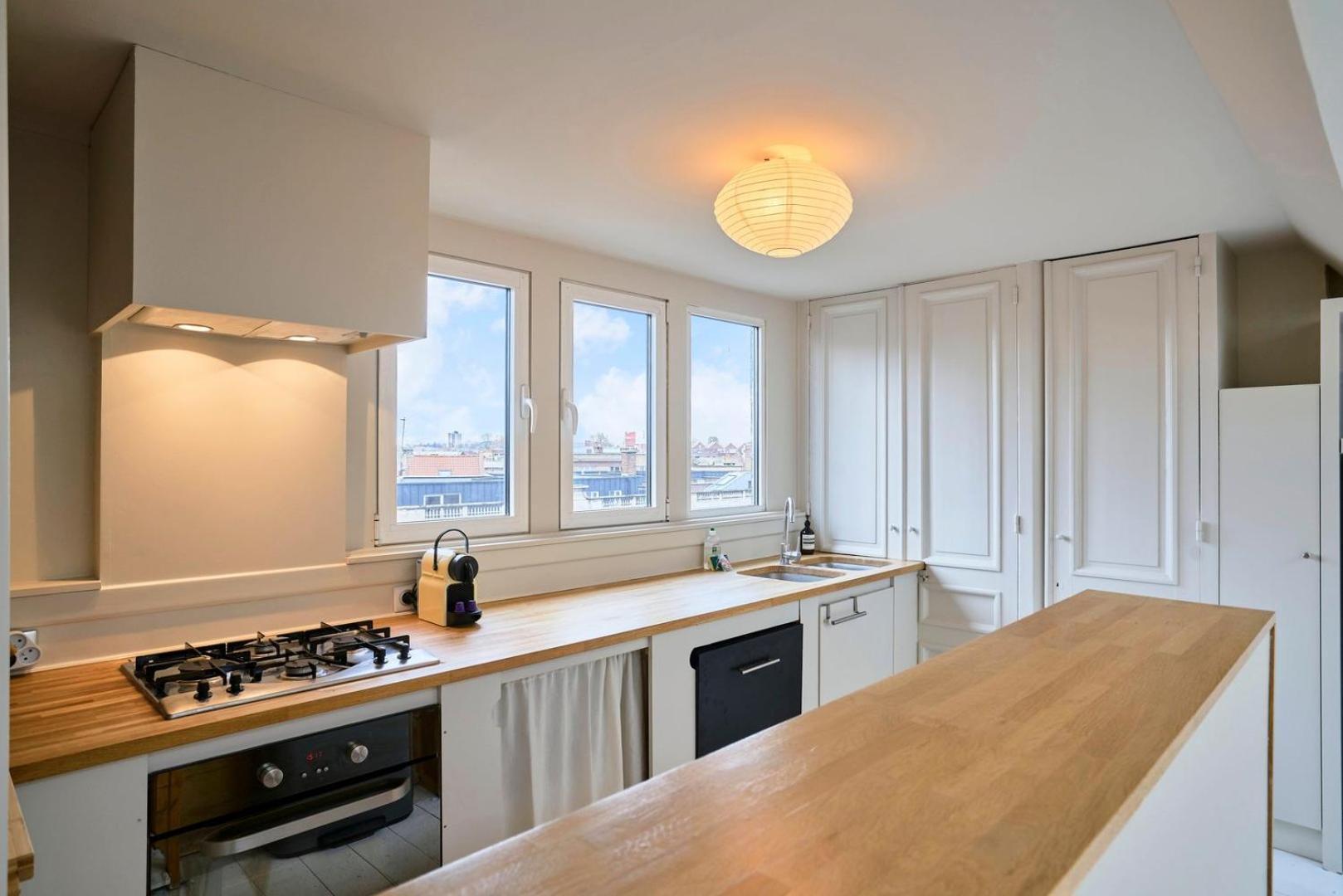 Appartement Atypical 2 Bedroom Near Train Station